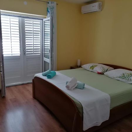 Guest House Lucija Makarska Zewnętrze zdjęcie