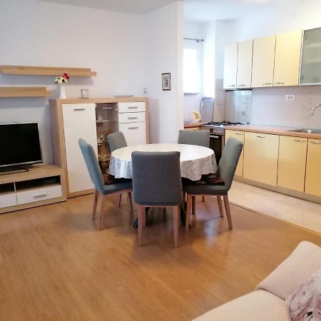Guest House Lucija Makarska Zewnętrze zdjęcie