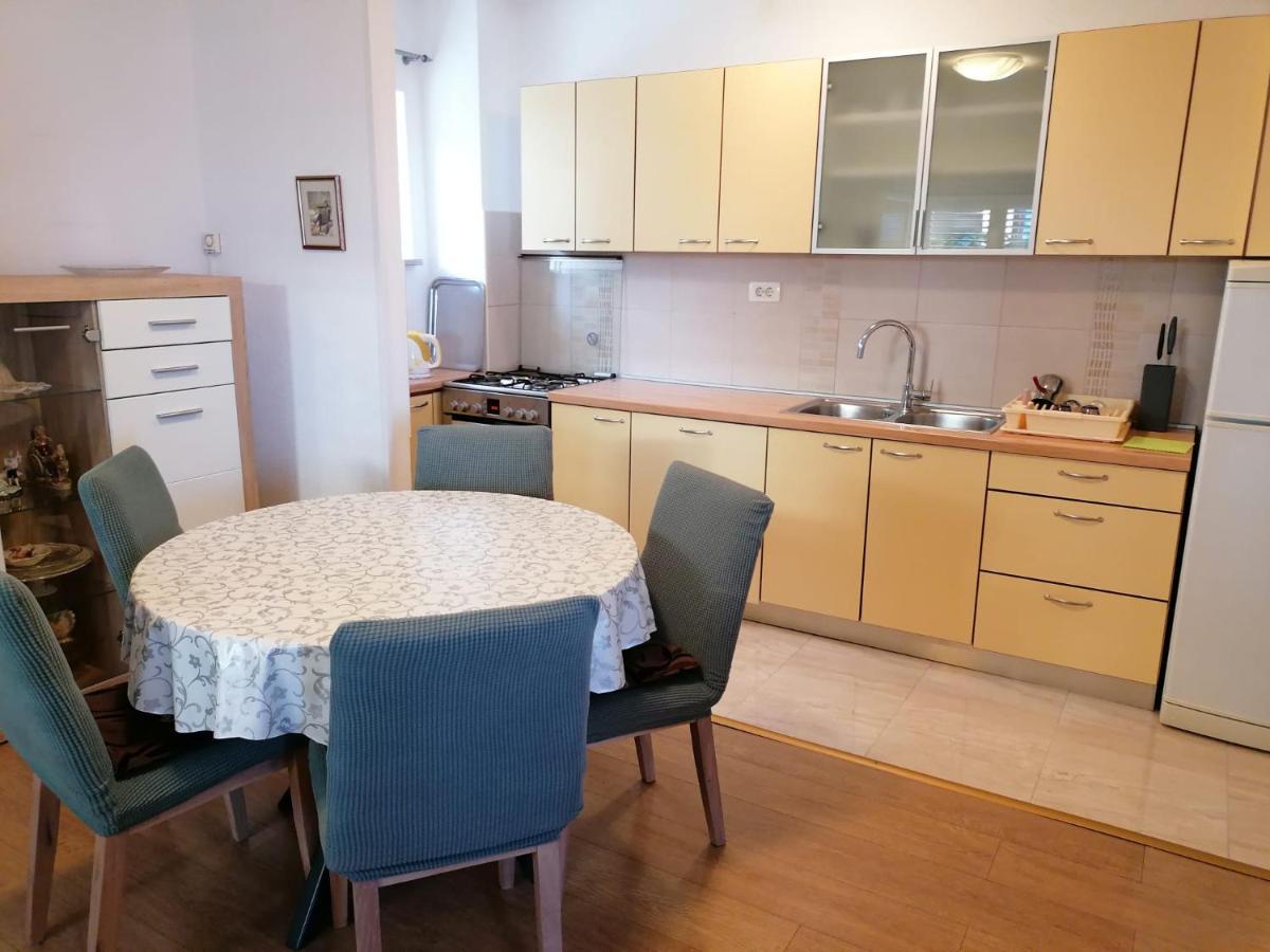 Guest House Lucija Makarska Zewnętrze zdjęcie